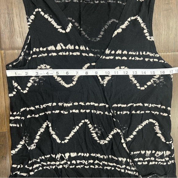 Lucky Brand Sleeveless Top - Picture 12 of 14